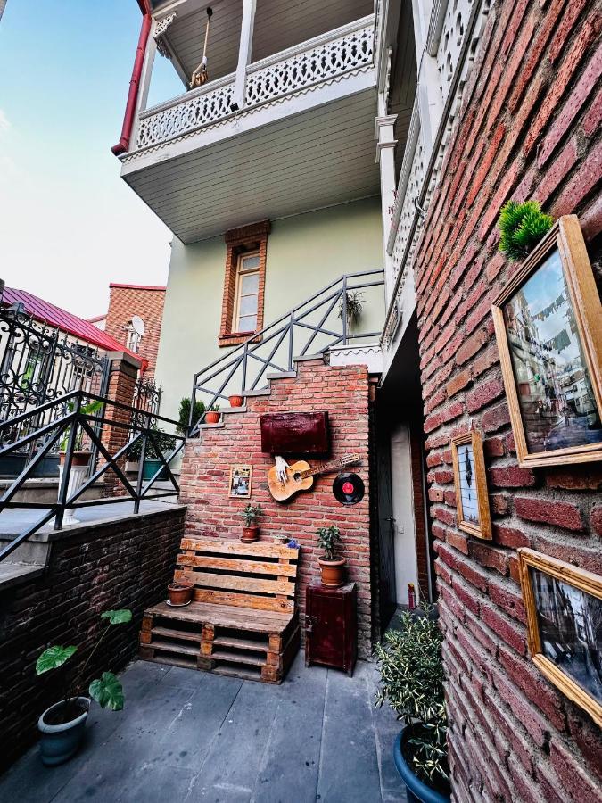 Hôtel Lucas à Tbilissi Extérieur photo