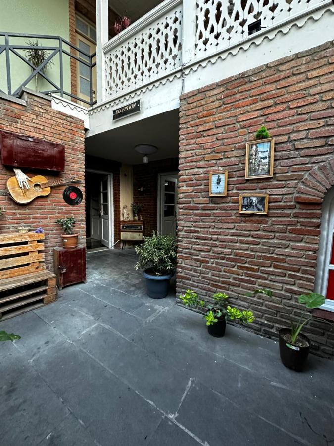Hôtel Lucas à Tbilissi Extérieur photo