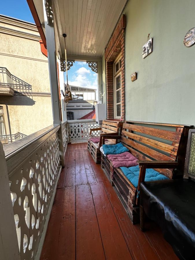Hôtel Lucas à Tbilissi Extérieur photo