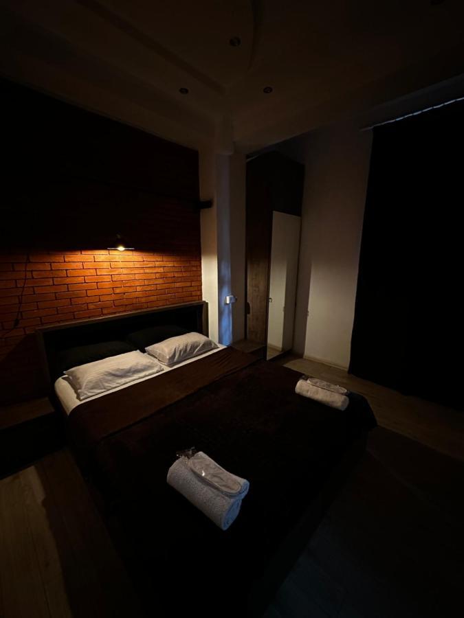 Hôtel Lucas à Tbilissi Extérieur photo