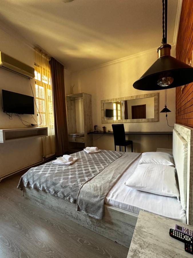 Hôtel Lucas à Tbilissi Extérieur photo